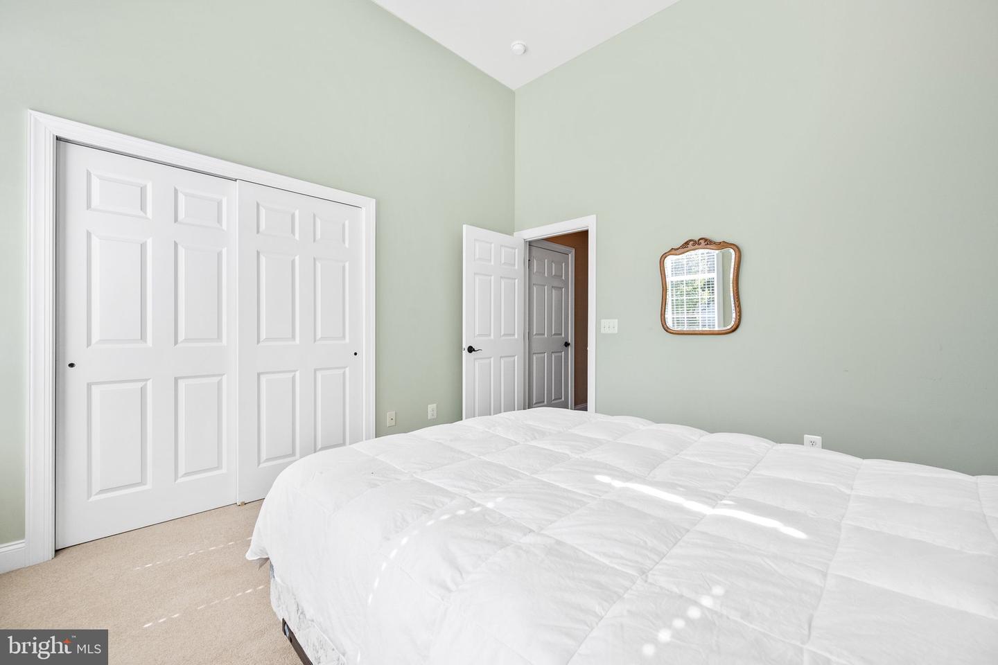 15266 FOG MOUNTAIN CIR, HAYMARKET, Virginia 20169, 2 Bedrooms Bedrooms, ,3 BathroomsBathrooms,Residential,For sale,15266 FOG MOUNTAIN CIR,VAPW2105558 MLS # VAPW2105558