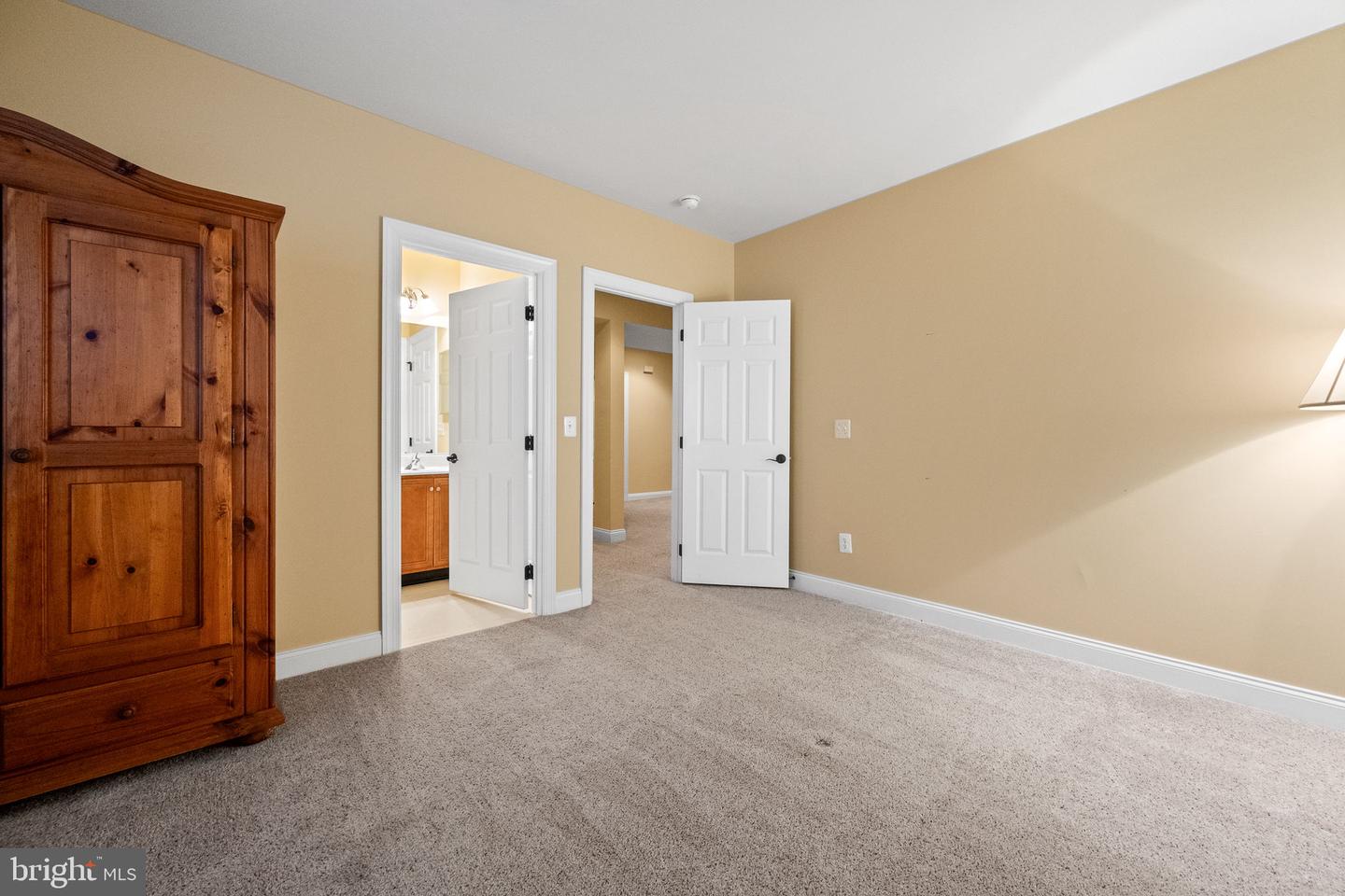 15266 FOG MOUNTAIN CIR, HAYMARKET, Virginia 20169, 2 Bedrooms Bedrooms, ,3 BathroomsBathrooms,Residential,For sale,15266 FOG MOUNTAIN CIR,VAPW2105558 MLS # VAPW2105558