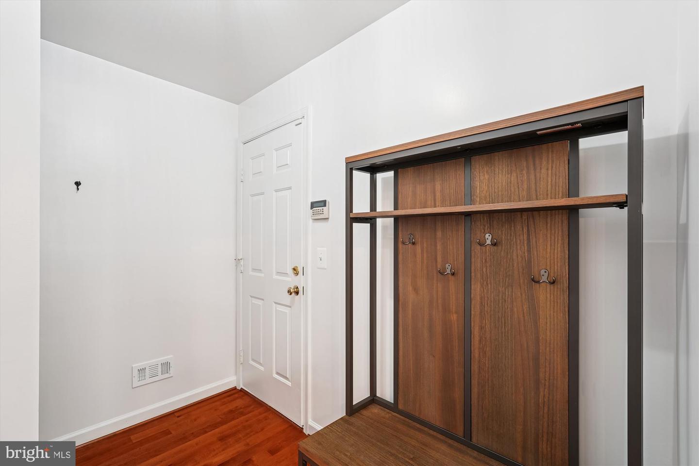 20538 COURIER RIDGE PL, ASHBURN, Virginia 20147, 4 Bedrooms Bedrooms, ,3 BathroomsBathrooms,Residential,For sale,20538 COURIER RIDGE PL,VALO2108428 MLS # VALO2108428