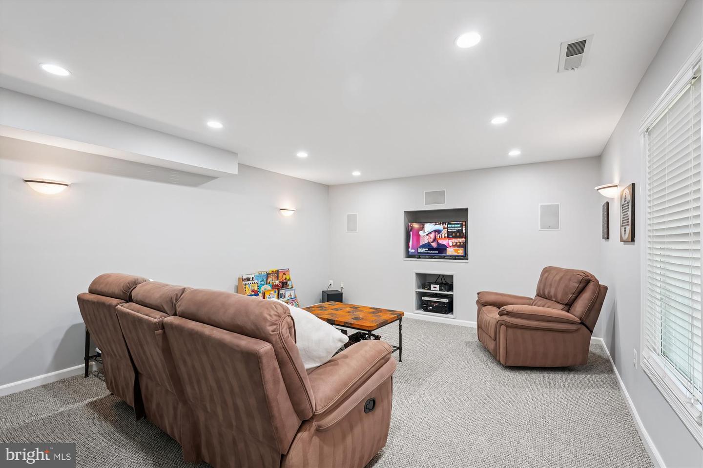 20538 COURIER RIDGE PL, ASHBURN, Virginia 20147, 4 Bedrooms Bedrooms, ,3 BathroomsBathrooms,Residential,For sale,20538 COURIER RIDGE PL,VALO2108428 MLS # VALO2108428