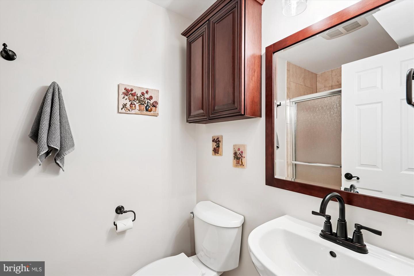 20538 COURIER RIDGE PL, ASHBURN, Virginia 20147, 4 Bedrooms Bedrooms, ,3 BathroomsBathrooms,Residential,For sale,20538 COURIER RIDGE PL,VALO2108428 MLS # VALO2108428