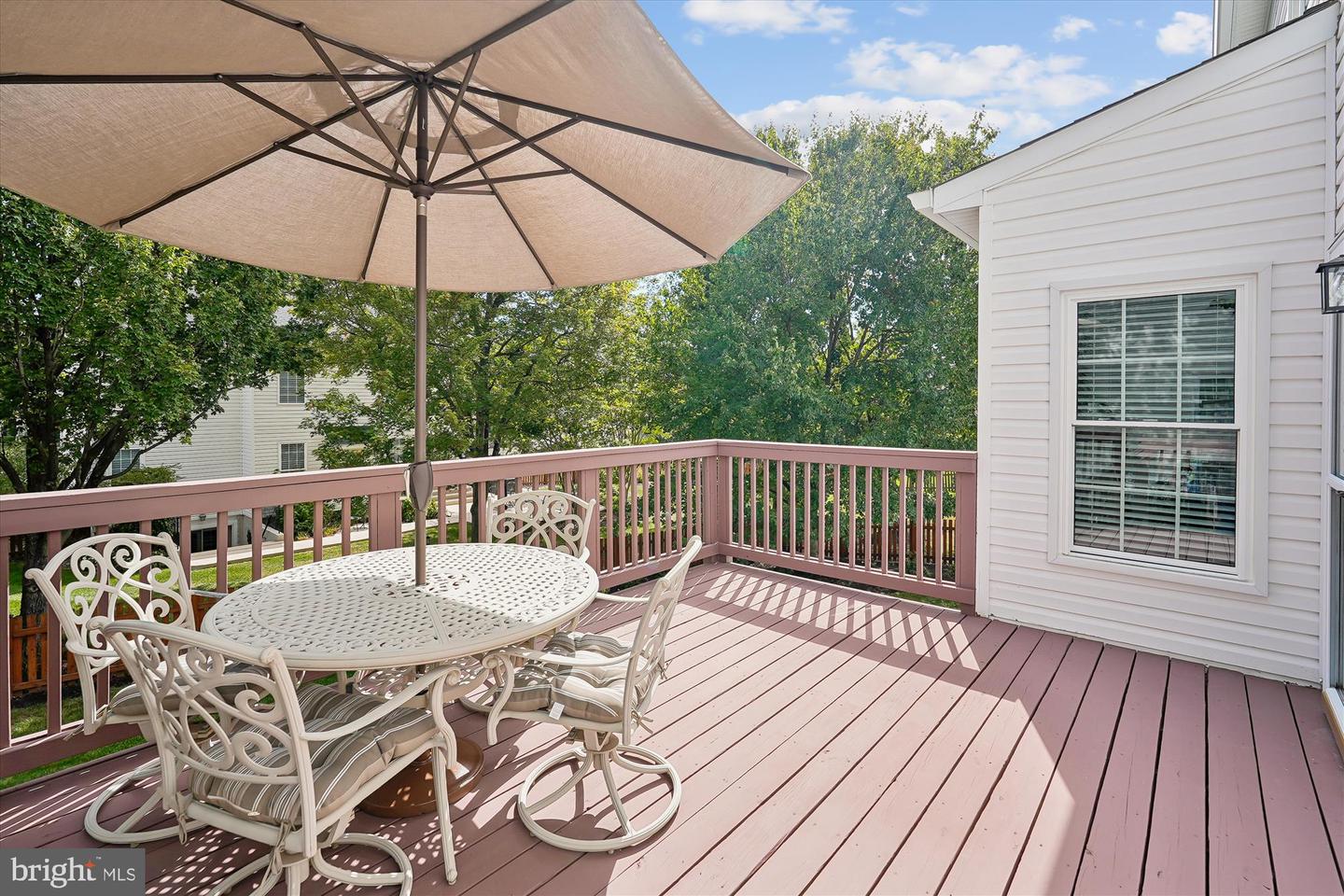 20538 COURIER RIDGE PL, ASHBURN, Virginia 20147, 4 Bedrooms Bedrooms, ,3 BathroomsBathrooms,Residential,For sale,20538 COURIER RIDGE PL,VALO2108428 MLS # VALO2108428