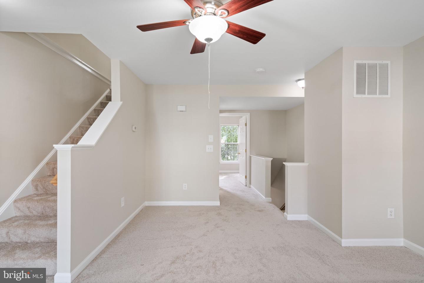 15640 THREE OTTERS PL, MANASSAS, Virginia 20112, 3 Bedrooms Bedrooms, ,2 BathroomsBathrooms,Residential,For sale,15640 THREE OTTERS PL,VAPW2105584 MLS # VAPW2105584