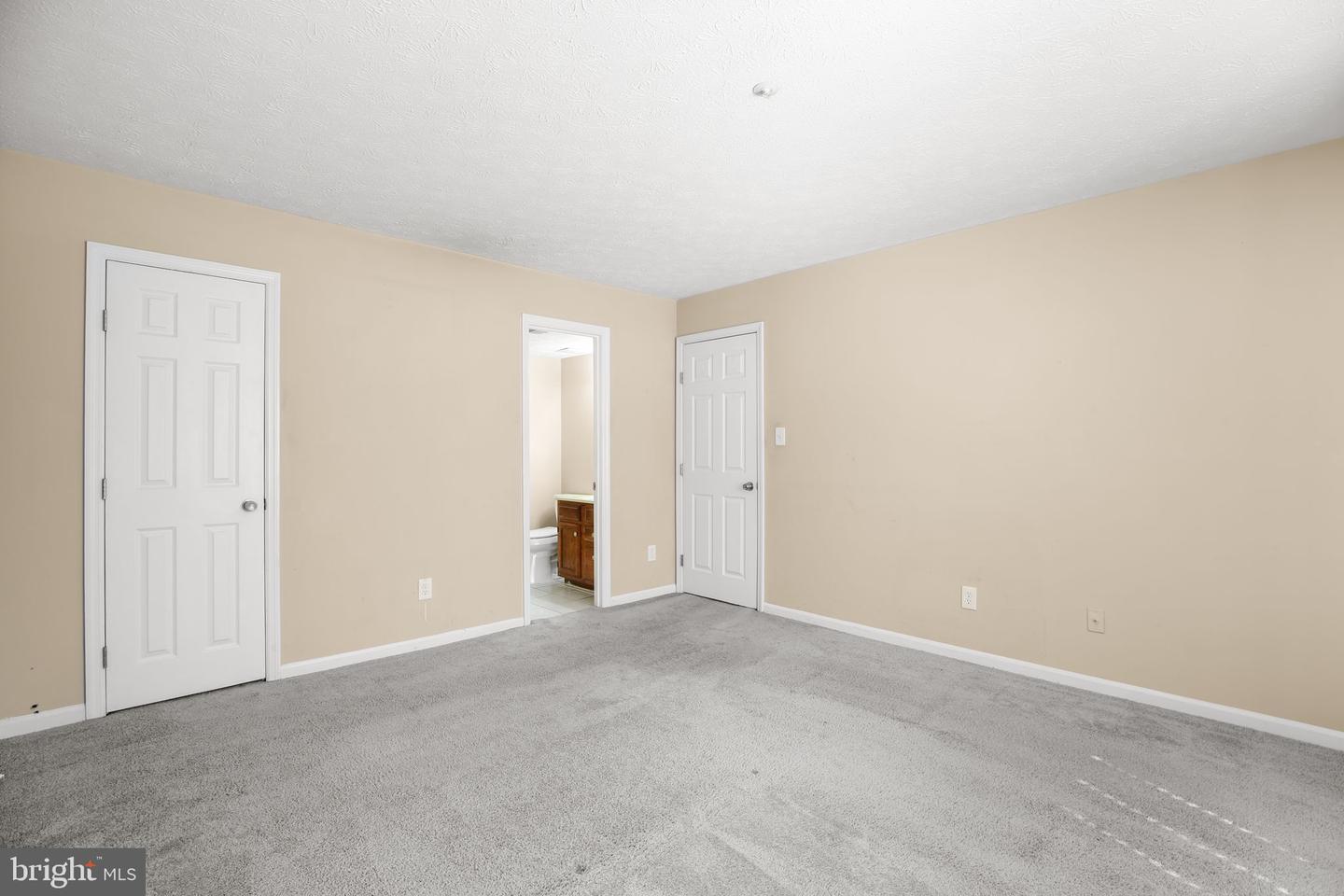 12309 ASHMONT CT #203, WOODBRIDGE, Virginia 22192, 2 Bedrooms Bedrooms, ,2 BathroomsBathrooms,Residential,For sale,12309 ASHMONT CT #203,VAPW2105594 MLS # VAPW2105594