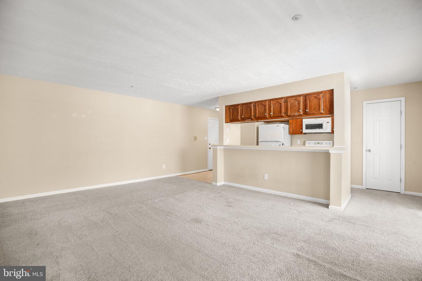 12309 ASHMONT CT #203, WOODBRIDGE, Virginia 22192, 2 Bedrooms Bedrooms, ,2 BathroomsBathrooms,Residential,For sale,12309 ASHMONT CT #203,VAPW2105594 MLS # VAPW2105594