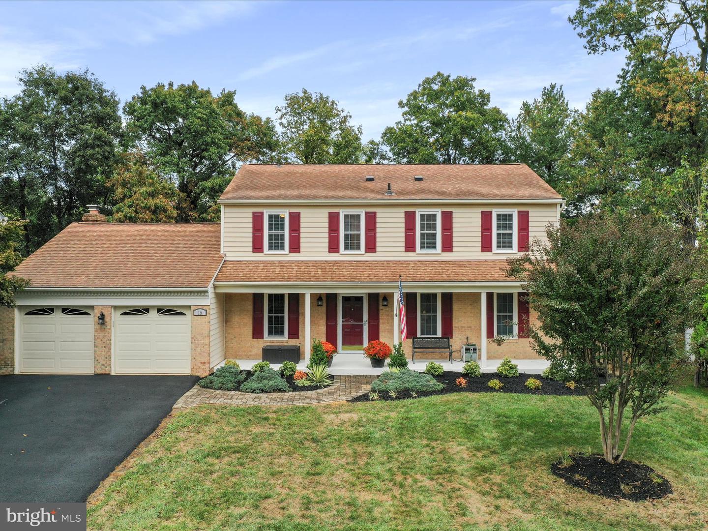 19 BUTTERNUT WAY, STERLING, Virginia 20164, 4 Bedrooms Bedrooms, ,2 BathroomsBathrooms,Residential,For sale,19 BUTTERNUT WAY,VALO2108458 MLS # VALO2108458