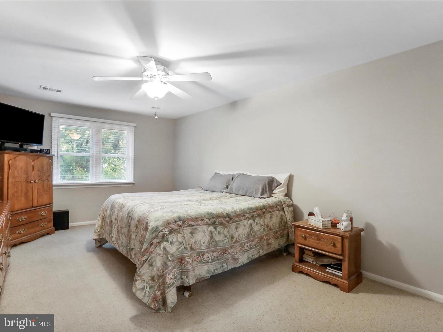 19 BUTTERNUT WAY, STERLING, Virginia 20164, 4 Bedrooms Bedrooms, ,2 BathroomsBathrooms,Residential,For sale,19 BUTTERNUT WAY,VALO2108458 MLS # VALO2108458
