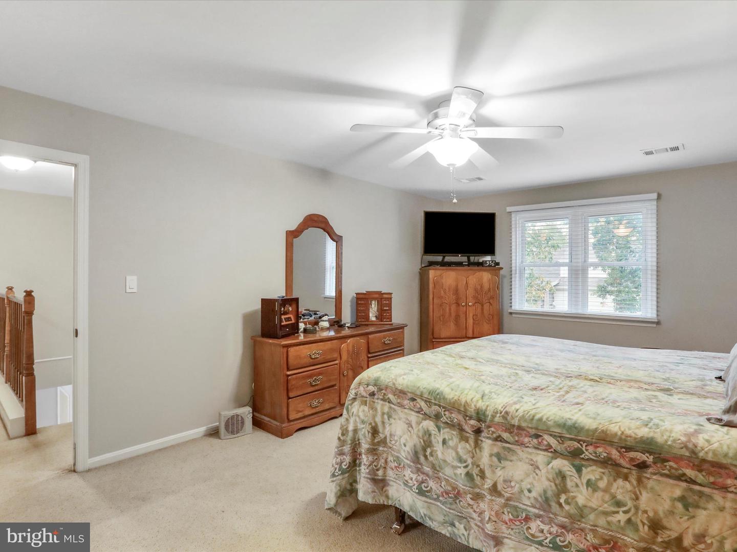 19 BUTTERNUT WAY, STERLING, Virginia 20164, 4 Bedrooms Bedrooms, ,2 BathroomsBathrooms,Residential,For sale,19 BUTTERNUT WAY,VALO2108458 MLS # VALO2108458