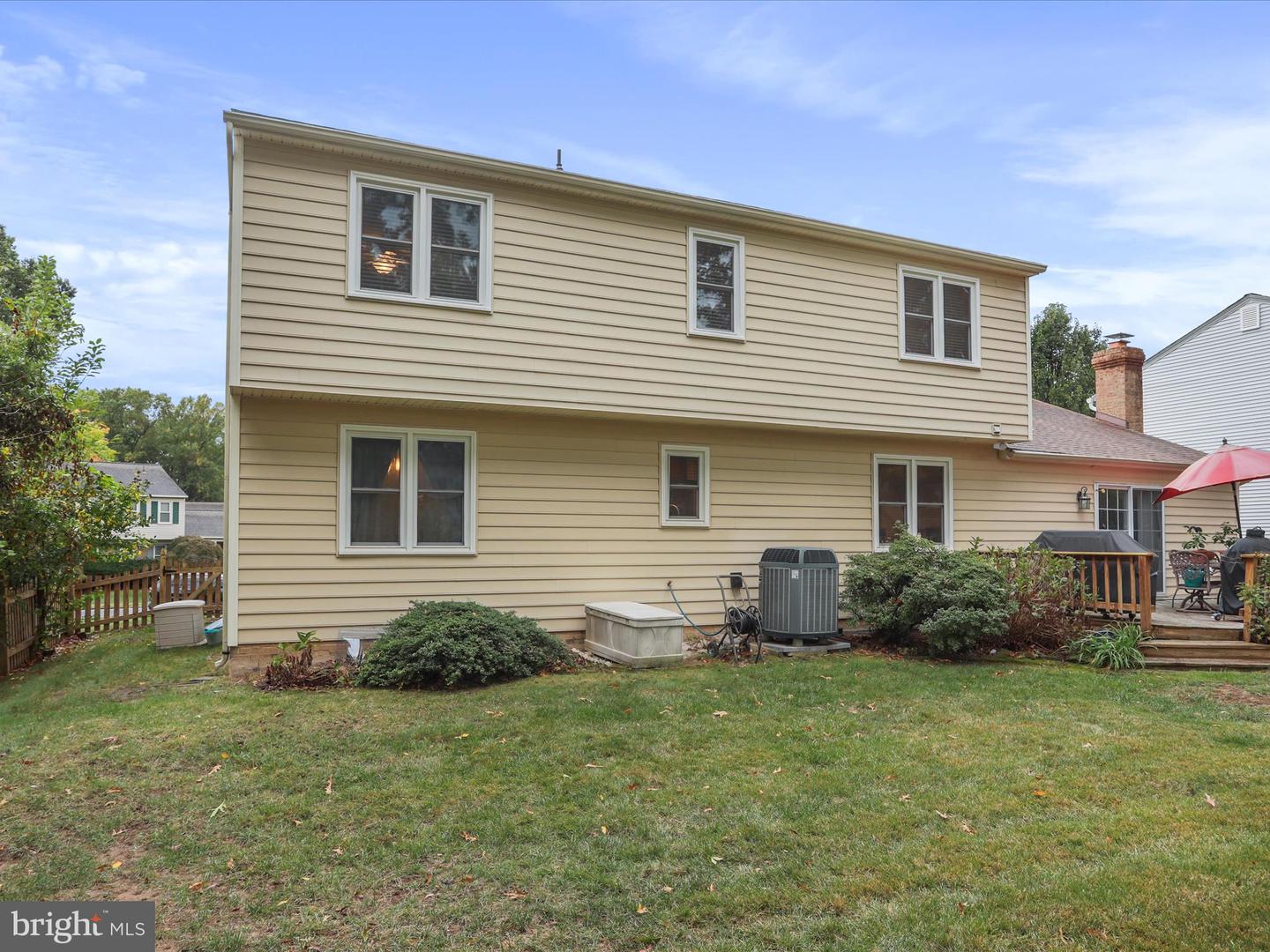 19 BUTTERNUT WAY, STERLING, Virginia 20164, 4 Bedrooms Bedrooms, ,2 BathroomsBathrooms,Residential,For sale,19 BUTTERNUT WAY,VALO2108458 MLS # VALO2108458