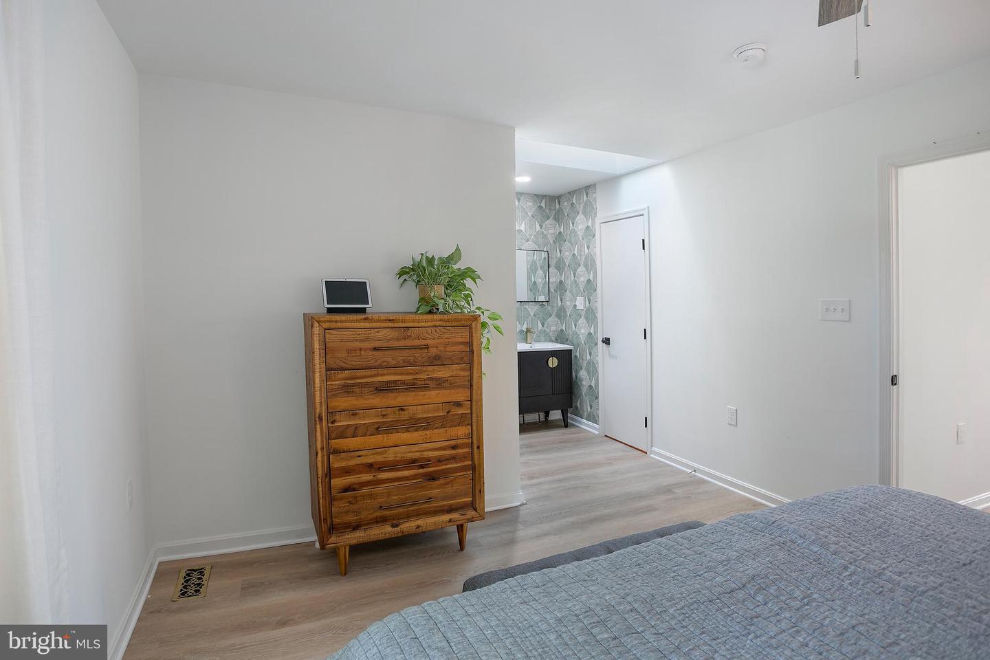 3811 USHER CT, ALEXANDRIA, Virginia 22304, 3 Bedrooms Bedrooms, ,2 BathroomsBathrooms,Residential,For sale,3811 USHER CT,VAAX2050668 MLS # VAAX2050668