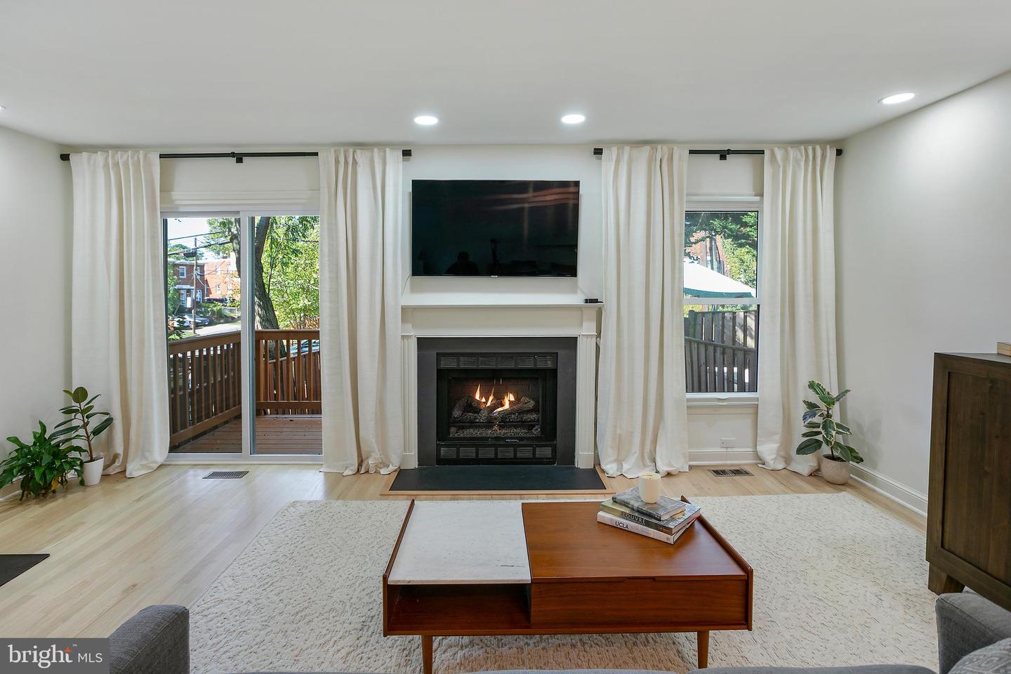 3811 USHER CT, ALEXANDRIA, Virginia 22304, 3 Bedrooms Bedrooms, ,2 BathroomsBathrooms,Residential,For sale,3811 USHER CT,VAAX2050668 MLS # VAAX2050668