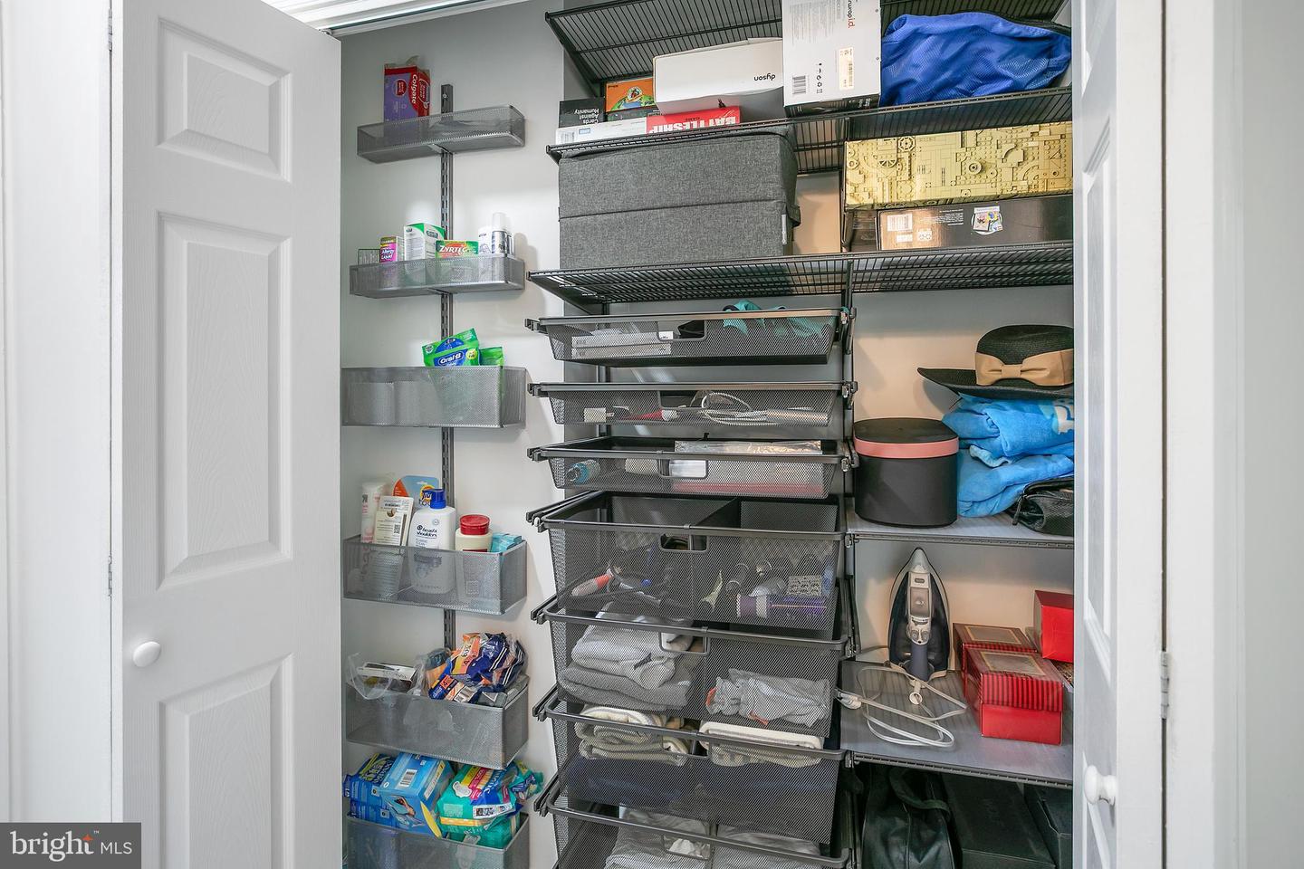 3811 USHER CT, ALEXANDRIA, Virginia 22304, 3 Bedrooms Bedrooms, ,2 BathroomsBathrooms,Residential,For sale,3811 USHER CT,VAAX2050668 MLS # VAAX2050668