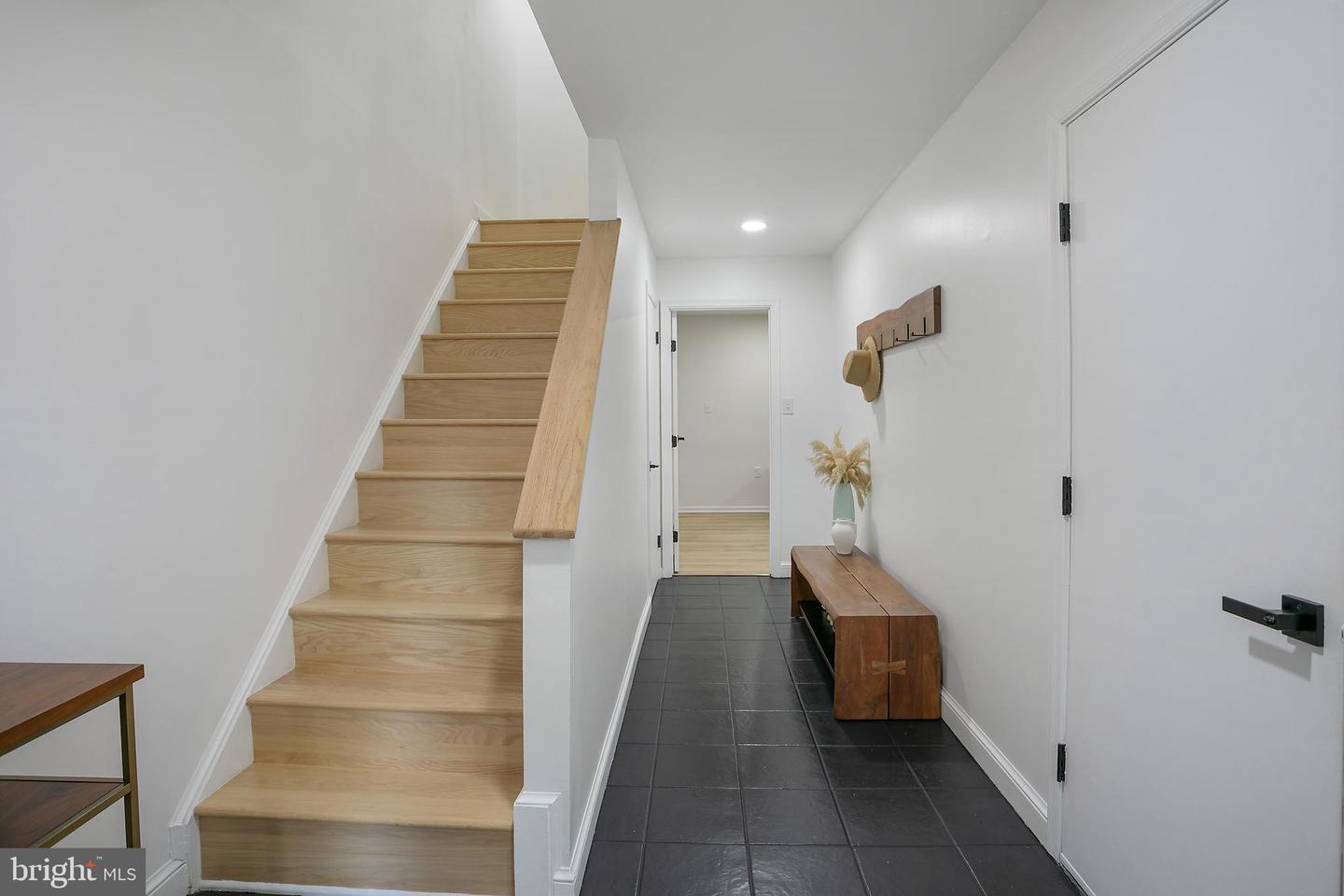 3811 USHER CT, ALEXANDRIA, Virginia 22304, 3 Bedrooms Bedrooms, ,2 BathroomsBathrooms,Residential,For sale,3811 USHER CT,VAAX2050668 MLS # VAAX2050668