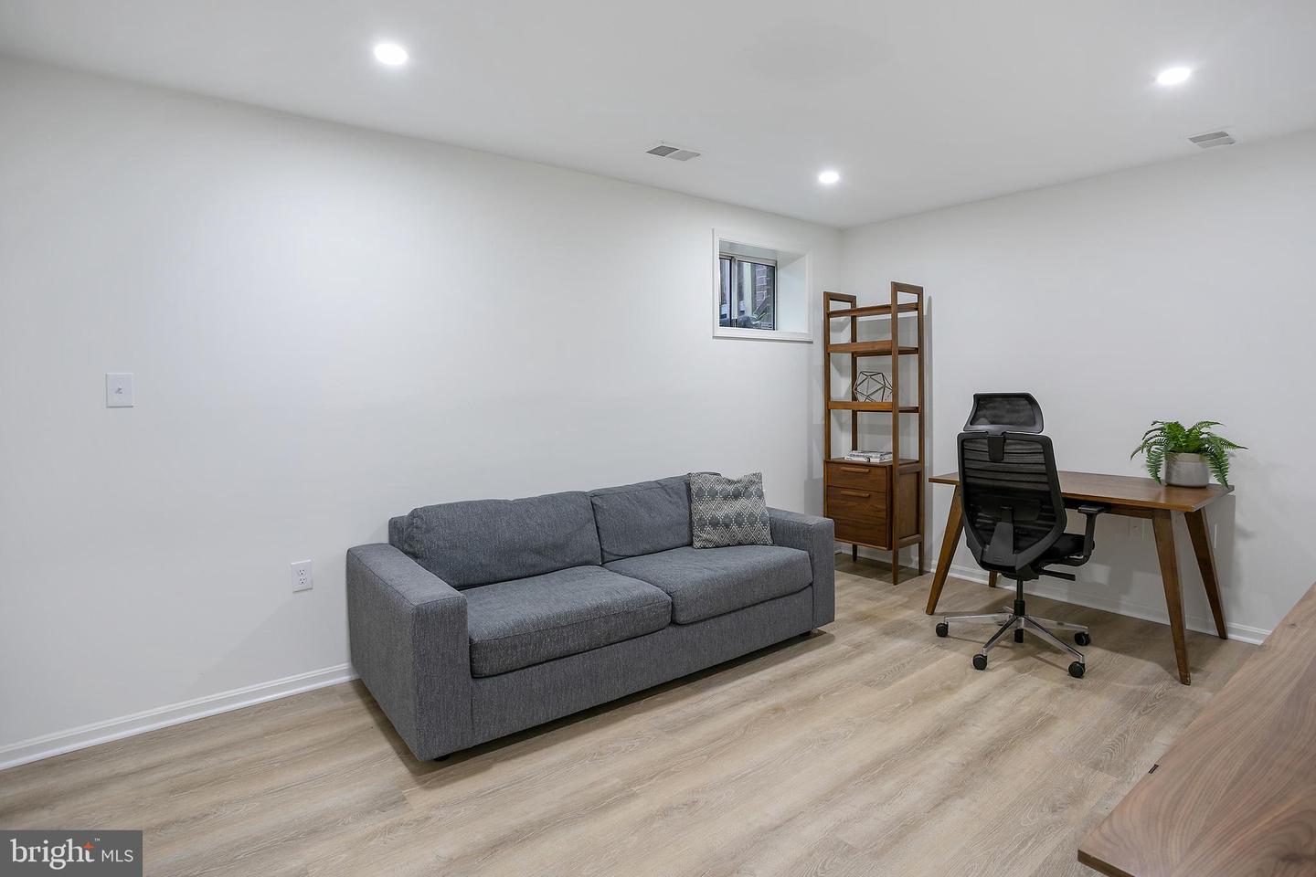 3811 USHER CT, ALEXANDRIA, Virginia 22304, 3 Bedrooms Bedrooms, ,2 BathroomsBathrooms,Residential,For sale,3811 USHER CT,VAAX2050668 MLS # VAAX2050668