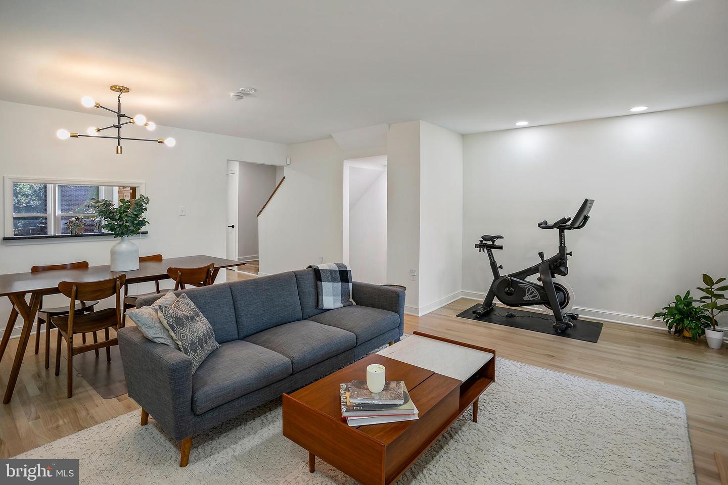 3811 USHER CT, ALEXANDRIA, Virginia 22304, 3 Bedrooms Bedrooms, ,2 BathroomsBathrooms,Residential,For sale,3811 USHER CT,VAAX2050668 MLS # VAAX2050668