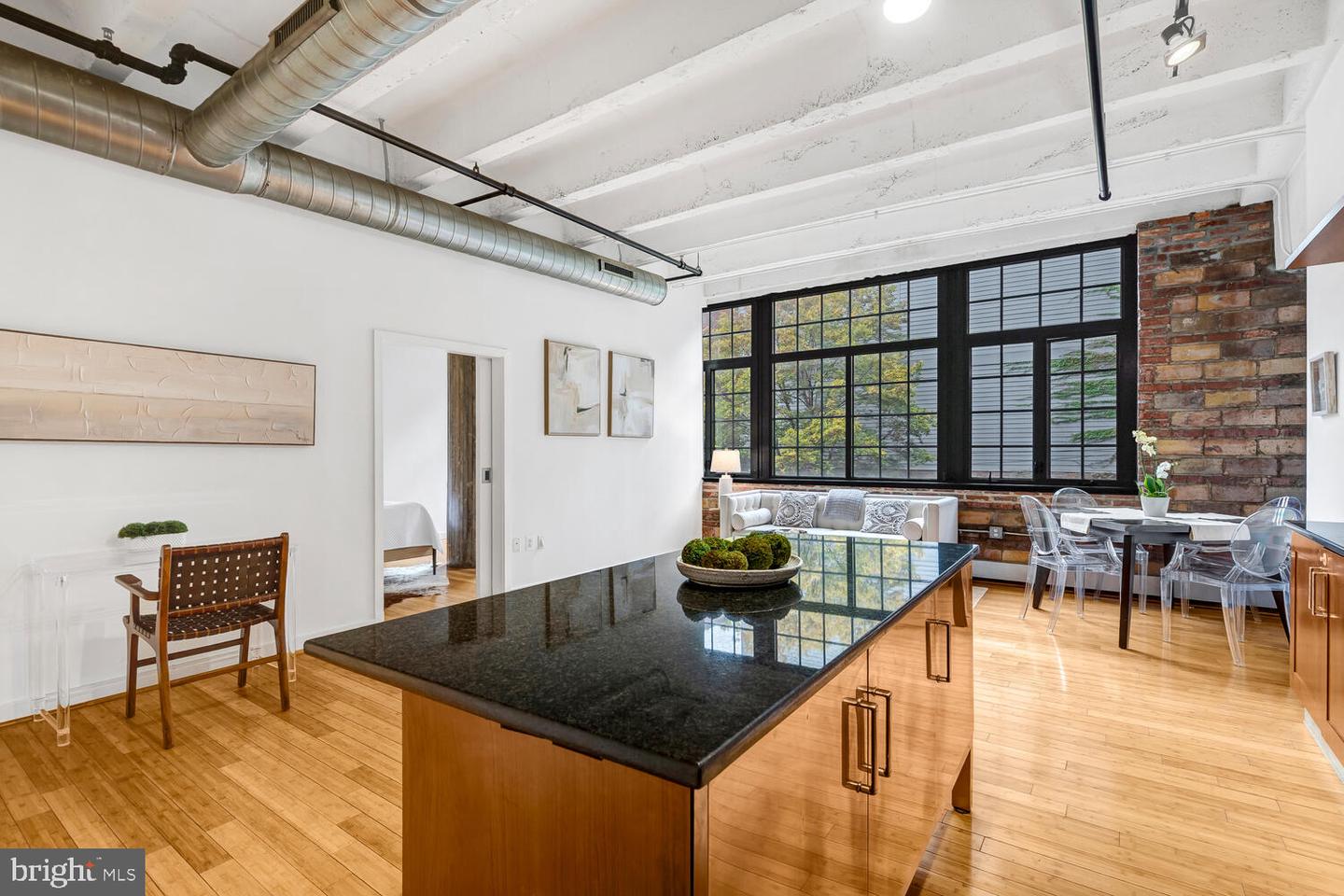 1401 CHURCH ST NW #306, WASHINGTON, District Of Columbia 20005, 2 Bedrooms Bedrooms, ,2 BathroomsBathrooms,Residential,For sale,1401 CHURCH ST NW #306,DCDC2226228 MLS # DCDC2226228