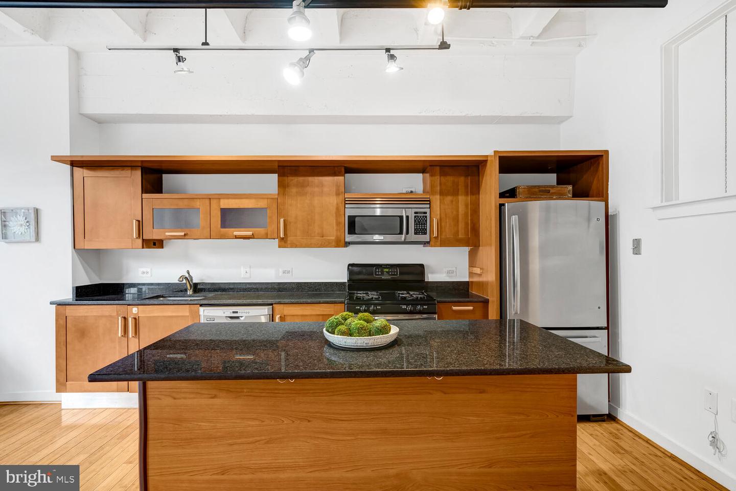 1401 CHURCH ST NW #306, WASHINGTON, District Of Columbia 20005, 2 Bedrooms Bedrooms, ,2 BathroomsBathrooms,Residential,For sale,1401 CHURCH ST NW #306,DCDC2226228 MLS # DCDC2226228