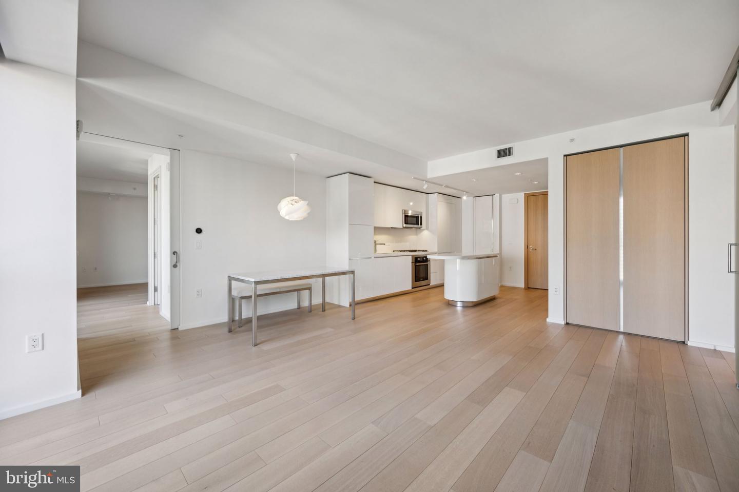 925 H ST NW #903, WASHINGTON, District Of Columbia 20001, 2 Bedrooms Bedrooms, ,2 BathroomsBathrooms,Residential,For sale,925 H ST NW #903,DCDC2226250 MLS # DCDC2226250