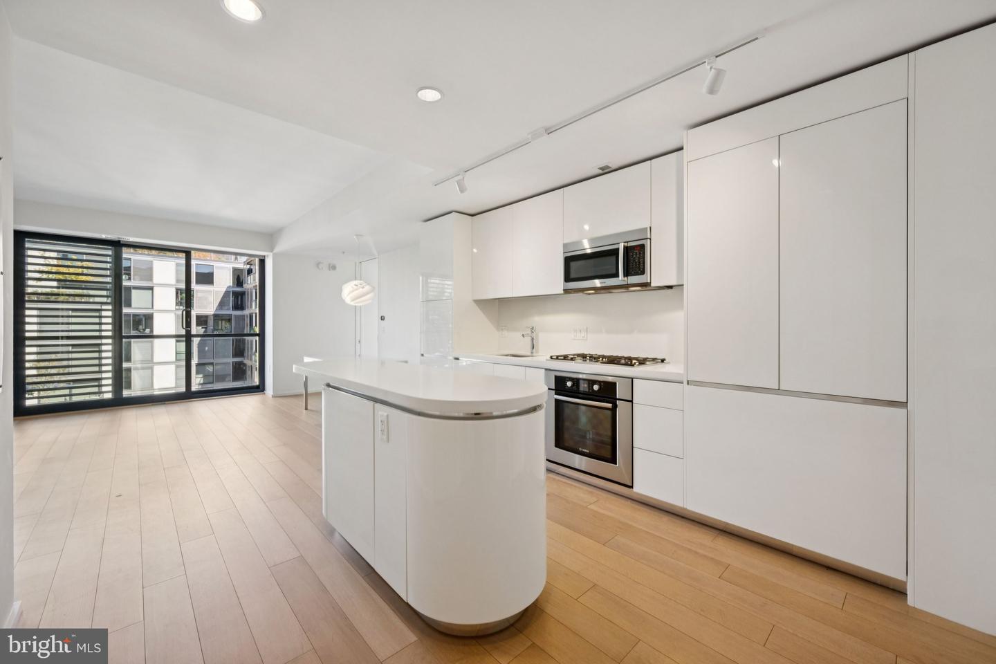 925 H ST NW #903, WASHINGTON, District Of Columbia 20001, 2 Bedrooms Bedrooms, ,2 BathroomsBathrooms,Residential,For sale,925 H ST NW #903,DCDC2226250 MLS # DCDC2226250