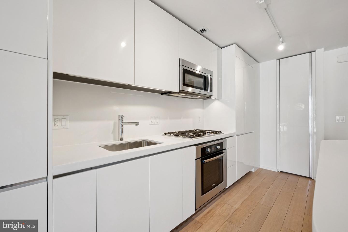 925 H ST NW #903, WASHINGTON, District Of Columbia 20001, 2 Bedrooms Bedrooms, ,2 BathroomsBathrooms,Residential,For sale,925 H ST NW #903,DCDC2226250 MLS # DCDC2226250