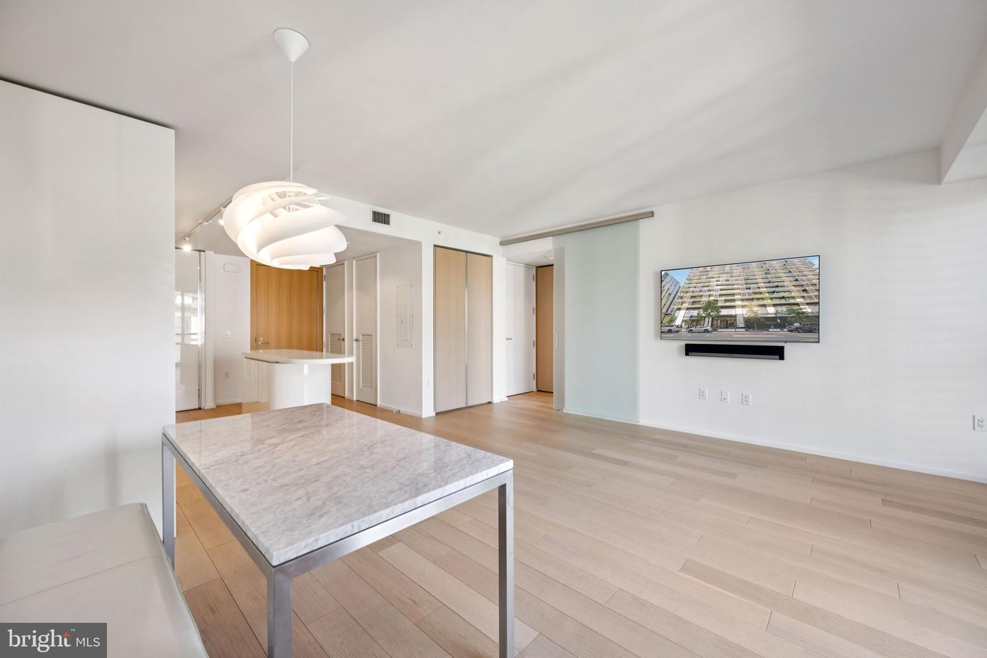925 H ST NW #903, WASHINGTON, District Of Columbia 20001, 2 Bedrooms Bedrooms, ,2 BathroomsBathrooms,Residential,For sale,925 H ST NW #903,DCDC2226250 MLS # DCDC2226250