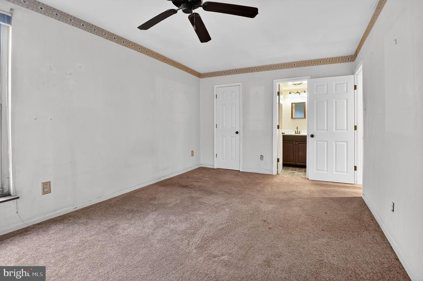 8310 TOBIN RD #23, ANNANDALE, Virginia 22003, 2 Bedrooms Bedrooms, ,1 BathroomBathrooms,Residential,For sale,8310 TOBIN RD #23,VAFX2273518 MLS # VAFX2273518