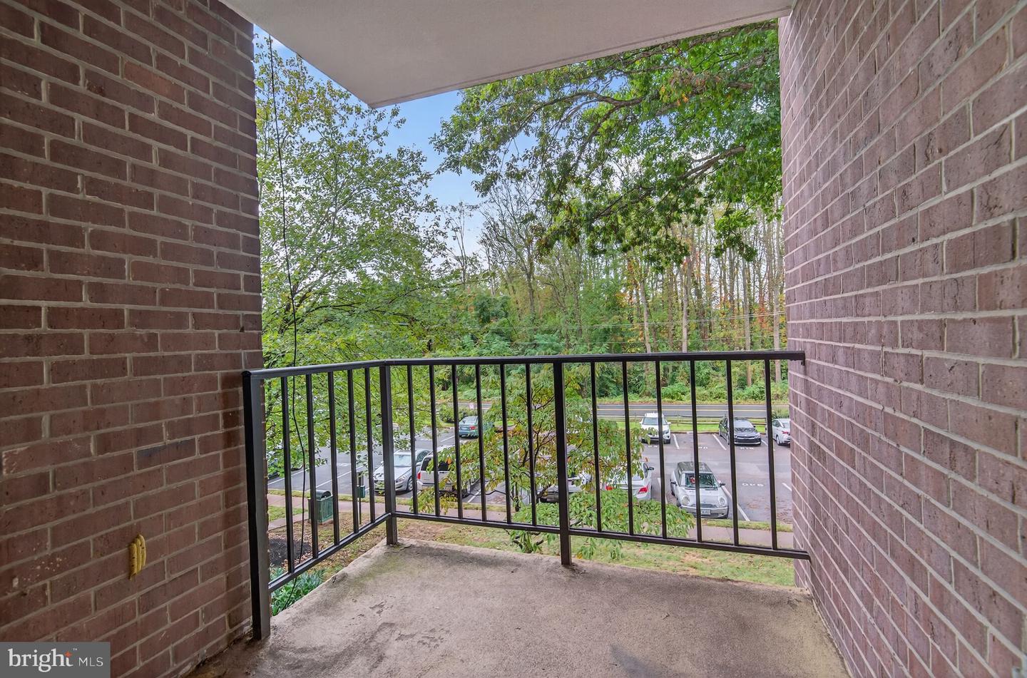 8310 TOBIN RD #23, ANNANDALE, Virginia 22003, 2 Bedrooms Bedrooms, ,1 BathroomBathrooms,Residential,For sale,8310 TOBIN RD #23,VAFX2273518 MLS # VAFX2273518
