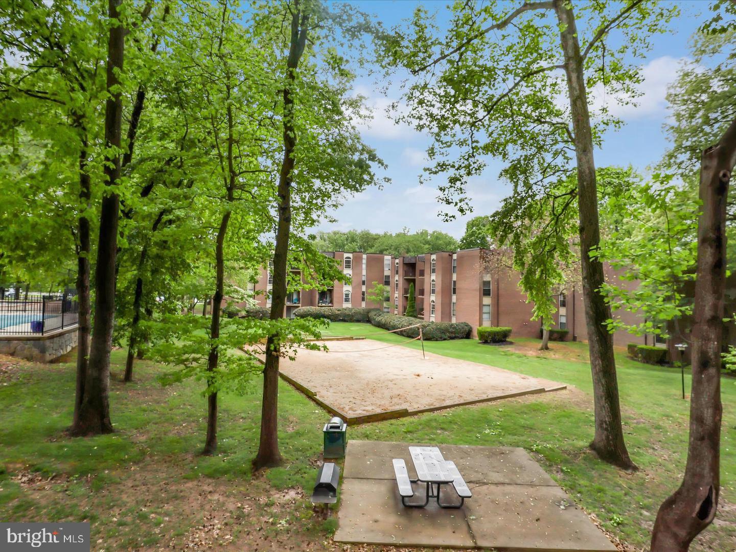 8310 TOBIN RD #23, ANNANDALE, Virginia 22003, 2 Bedrooms Bedrooms, ,1 BathroomBathrooms,Residential,For sale,8310 TOBIN RD #23,VAFX2273518 MLS # VAFX2273518