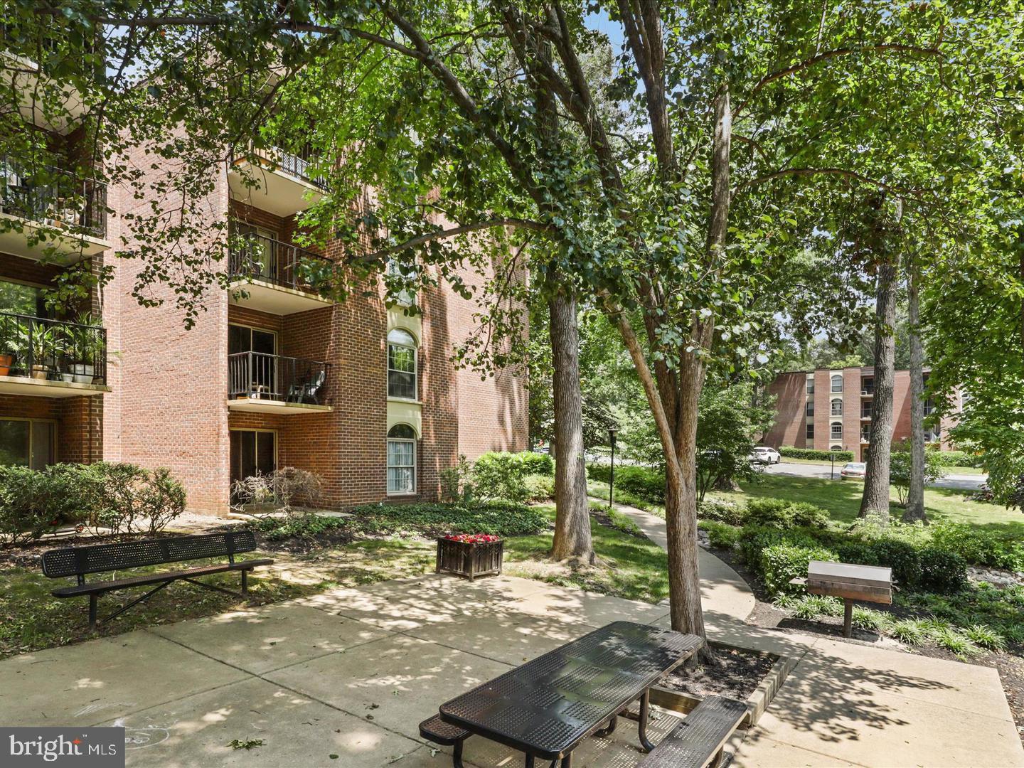 8310 TOBIN RD #23, ANNANDALE, Virginia 22003, 2 Bedrooms Bedrooms, ,1 BathroomBathrooms,Residential,For sale,8310 TOBIN RD #23,VAFX2273518 MLS # VAFX2273518
