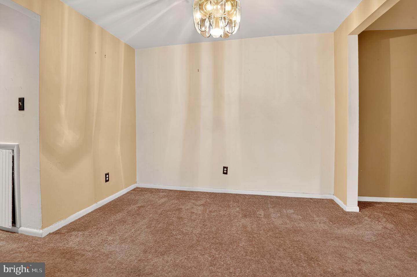 8310 TOBIN RD #23, ANNANDALE, Virginia 22003, 2 Bedrooms Bedrooms, ,1 BathroomBathrooms,Residential,For sale,8310 TOBIN RD #23,VAFX2273518 MLS # VAFX2273518