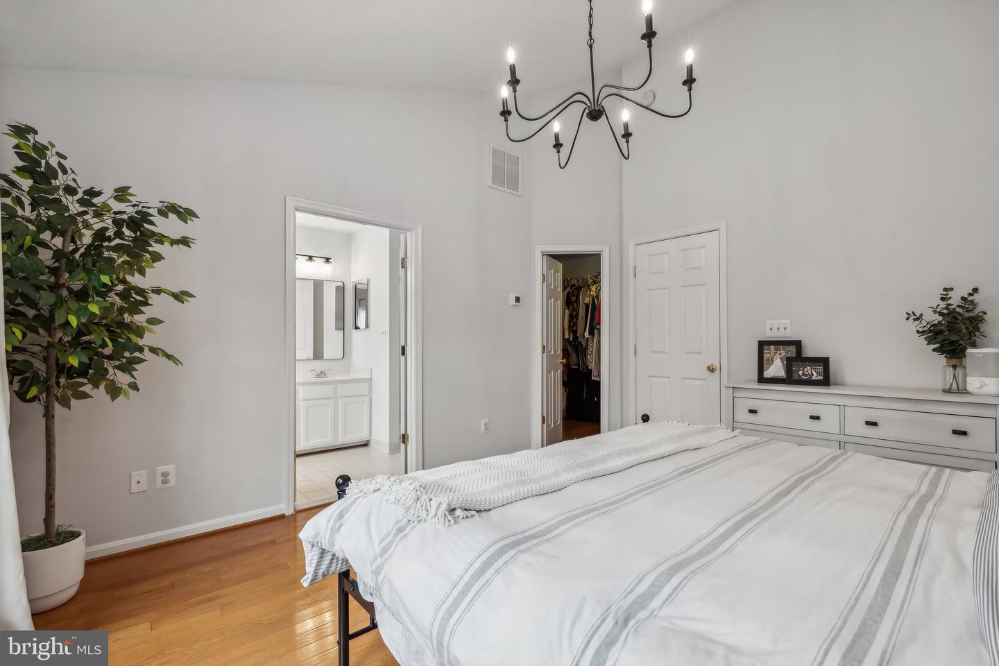 44289 SUSCON SQ, ASHBURN, Virginia 20147, 3 Bedrooms Bedrooms, ,2 BathroomsBathrooms,Residential,For sale,44289 SUSCON SQ,VALO2108404 MLS # VALO2108404