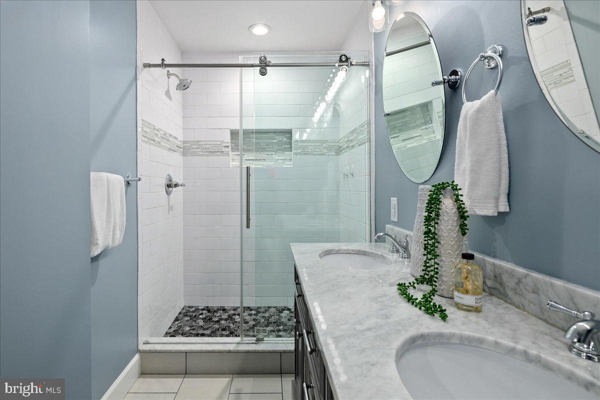 9515 STEVEBROOK RD, FAIRFAX, Virginia 22032, 3 Bedrooms Bedrooms, 10 Rooms Rooms,3 BathroomsBathrooms,Residential,For sale,9515 STEVEBROOK RD,VAFX2273236 MLS # VAFX2273236