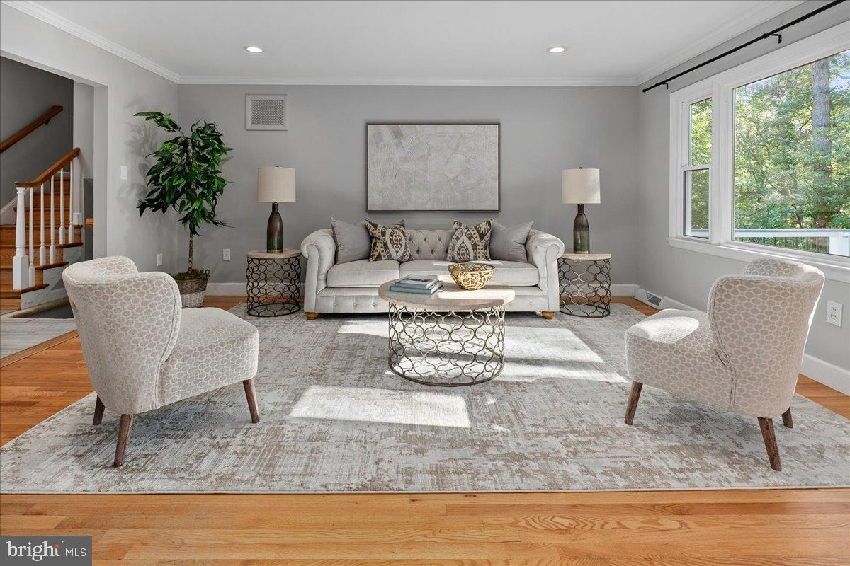 9515 STEVEBROOK RD, FAIRFAX, Virginia 22032, 3 Bedrooms Bedrooms, 10 Rooms Rooms,3 BathroomsBathrooms,Residential,For sale,9515 STEVEBROOK RD,VAFX2273236 MLS # VAFX2273236