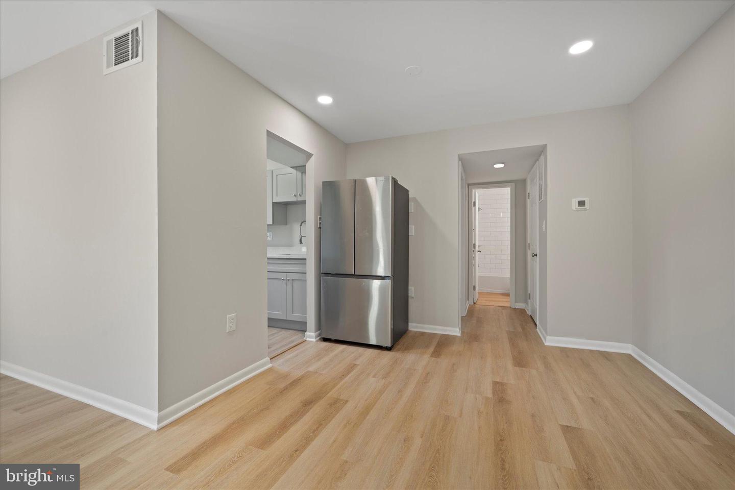 9491 FAIRFAX BLVD #303, FAIRFAX, Virginia 22031, 1 Bedroom Bedrooms, 2 Rooms Rooms,1 BathroomBathrooms,Residential,For sale,9491 FAIRFAX BLVD #303,VAFC2007150 MLS # VAFC2007150