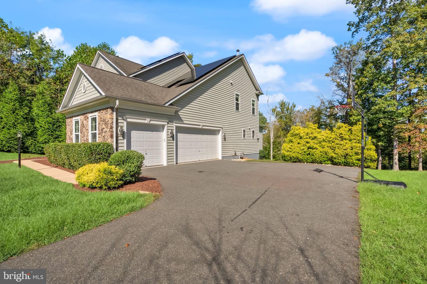51 MAIDENHAIR WAY, STAFFORD, Virginia 22556, 5 Bedrooms Bedrooms, ,4 BathroomsBathrooms,Residential,For sale,51 MAIDENHAIR WAY,VAST2043354 MLS # VAST2043354