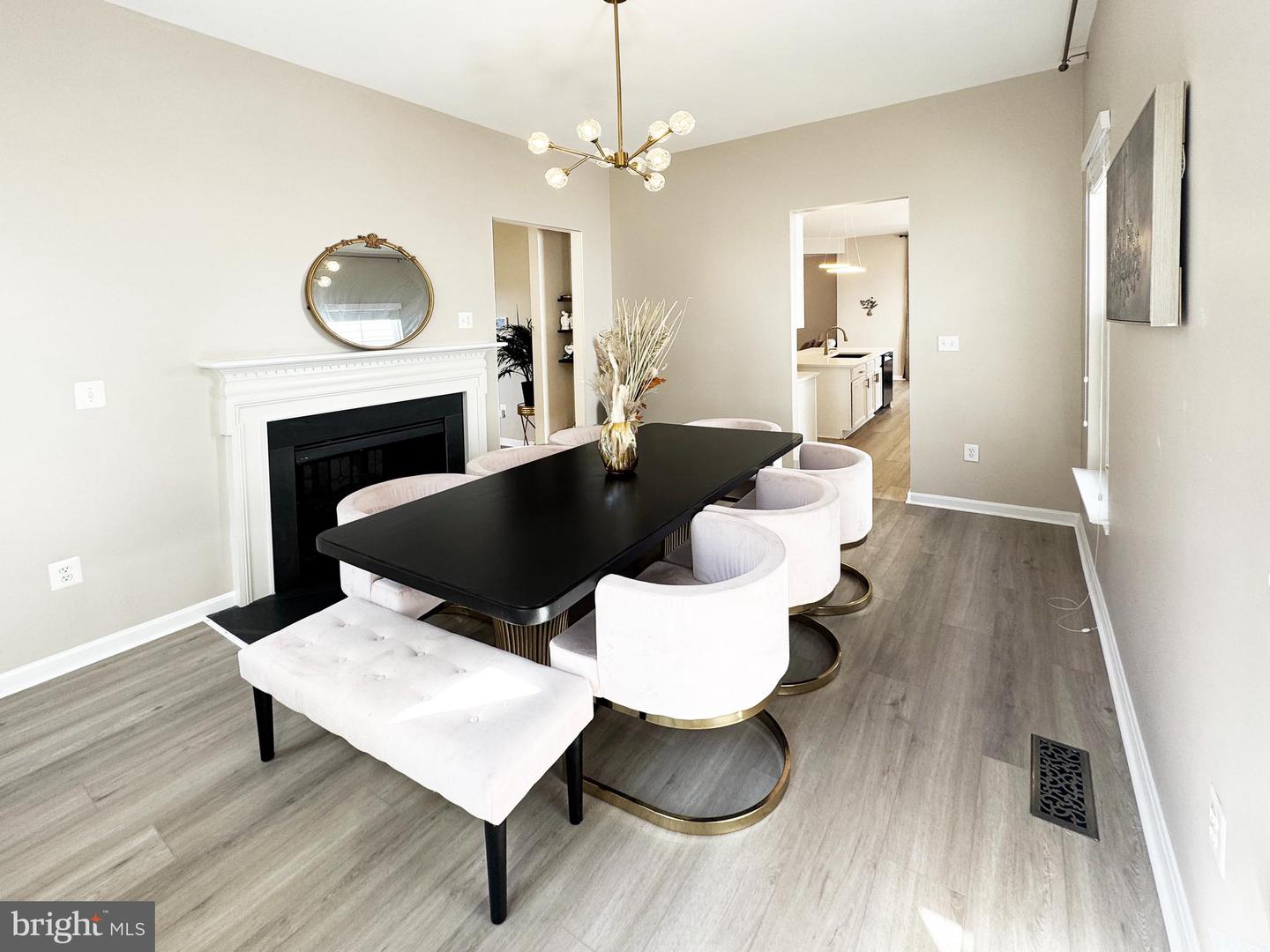17571 LETHRIDGE CIR, ROUND HILL, Virginia 20141, 5 Bedrooms Bedrooms, 1 Room Rooms,4 BathroomsBathrooms,Residential,For sale,17571 LETHRIDGE CIR,VALO2108446 MLS # VALO2108446