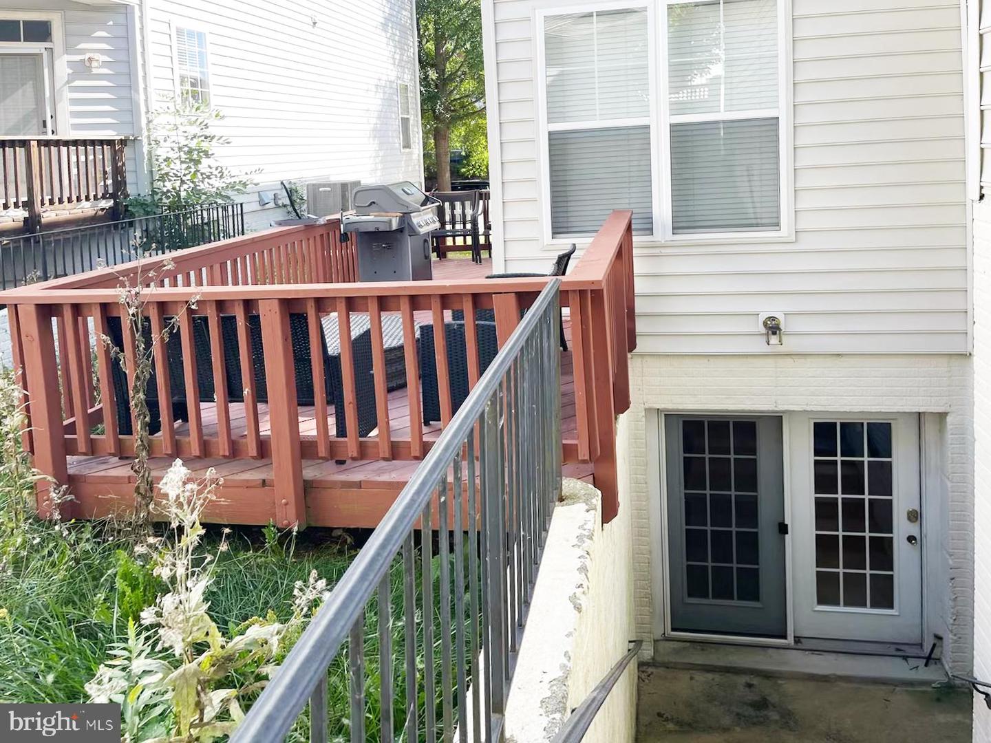 17571 LETHRIDGE CIR, ROUND HILL, Virginia 20141, 5 Bedrooms Bedrooms, 1 Room Rooms,4 BathroomsBathrooms,Residential,For sale,17571 LETHRIDGE CIR,VALO2108446 MLS # VALO2108446