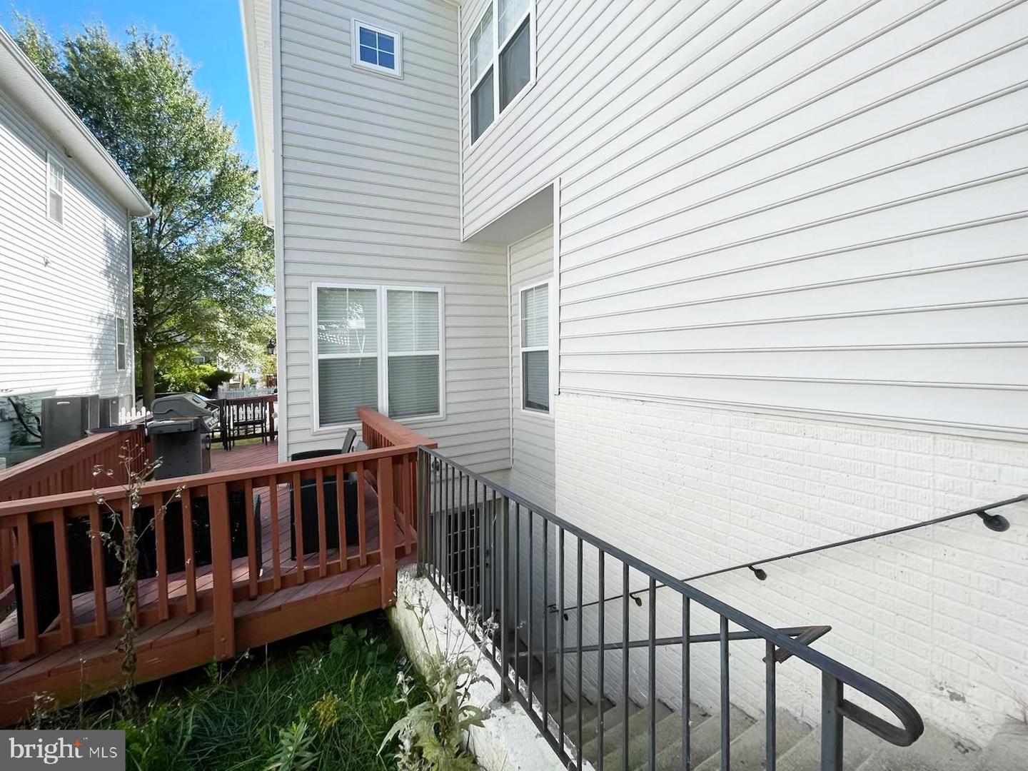 17571 LETHRIDGE CIR, ROUND HILL, Virginia 20141, 5 Bedrooms Bedrooms, 1 Room Rooms,4 BathroomsBathrooms,Residential,For sale,17571 LETHRIDGE CIR,VALO2108446 MLS # VALO2108446