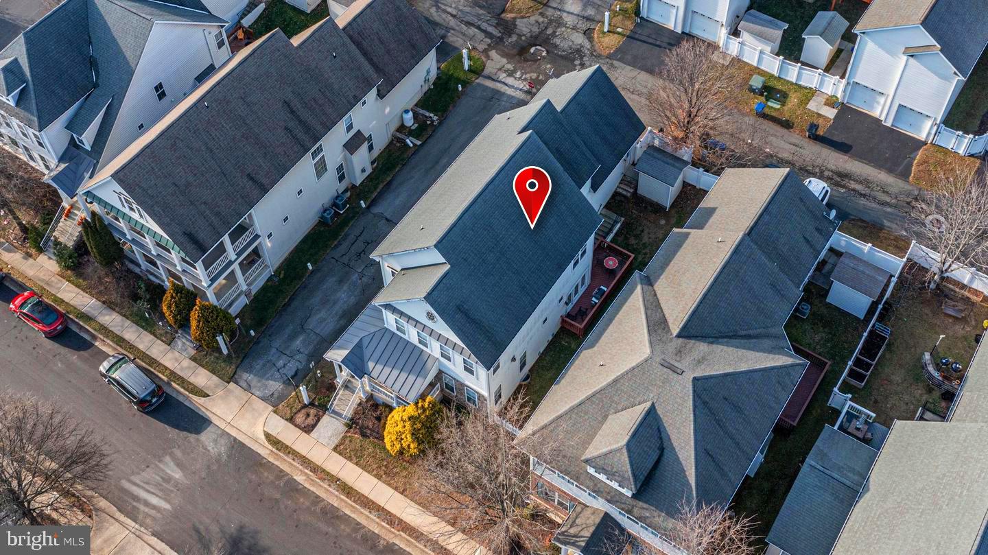 17571 LETHRIDGE CIR, ROUND HILL, Virginia 20141, 5 Bedrooms Bedrooms, 1 Room Rooms,4 BathroomsBathrooms,Residential,For sale,17571 LETHRIDGE CIR,VALO2108446 MLS # VALO2108446