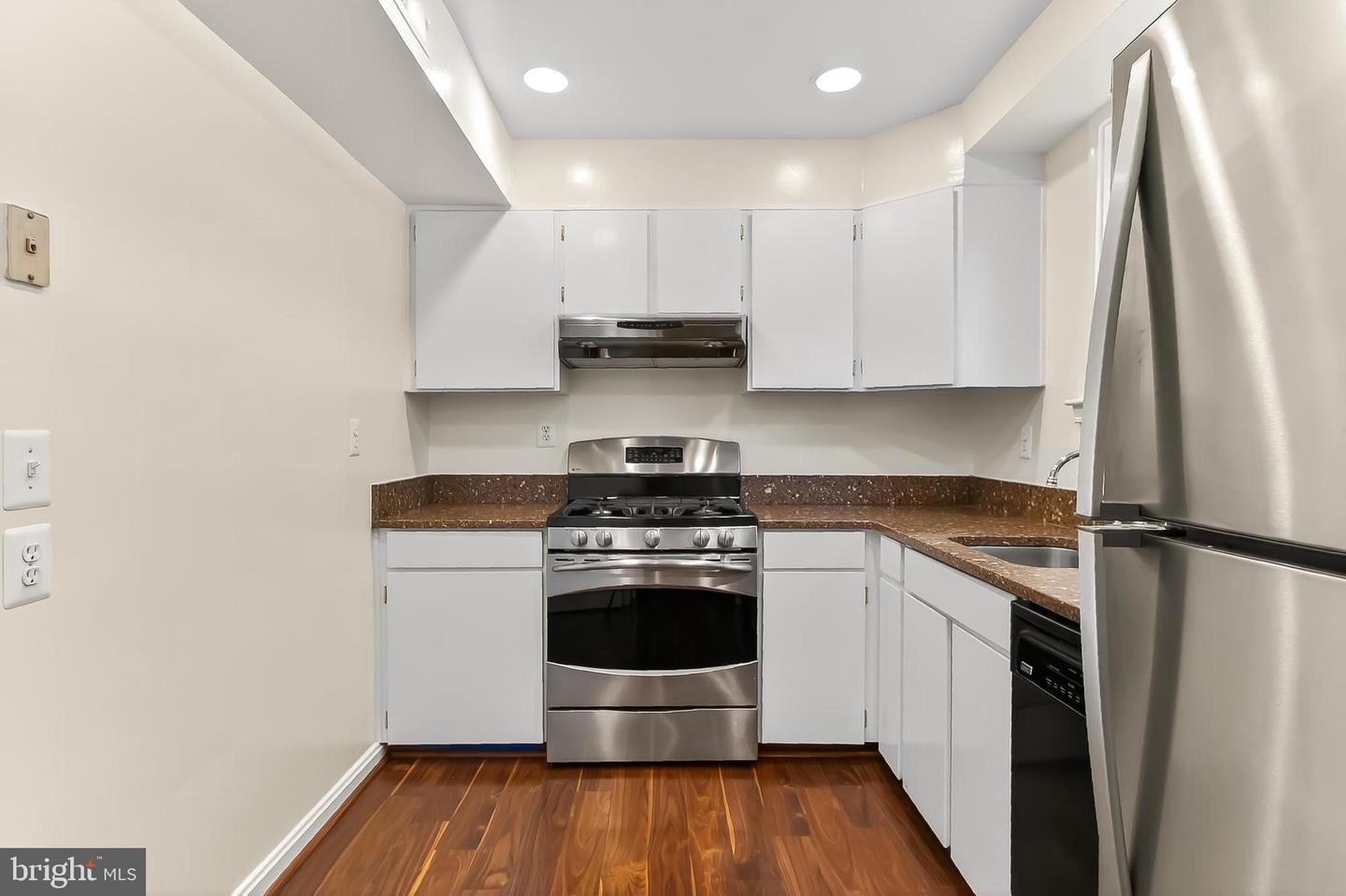 3827 KELLER AVE, ALEXANDRIA, Virginia 22302, 2 Bedrooms Bedrooms, ,1 BathroomBathrooms,Residential,For sale,3827 KELLER AVE,VAAX2050634 MLS # VAAX2050634