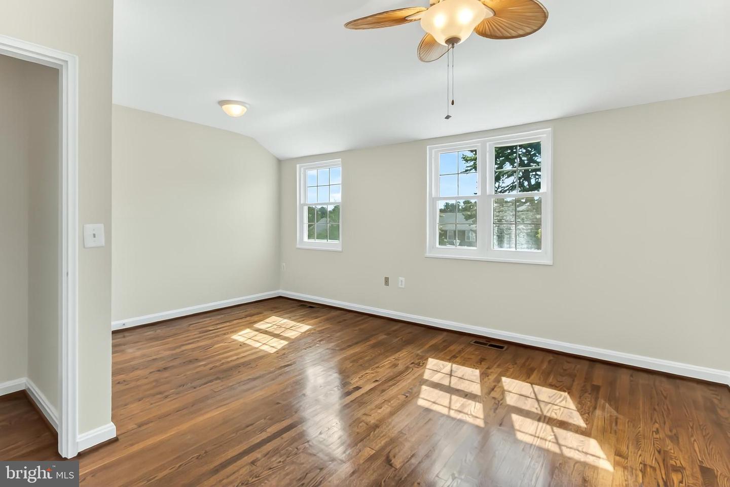 3827 KELLER AVE, ALEXANDRIA, Virginia 22302, 2 Bedrooms Bedrooms, ,1 BathroomBathrooms,Residential,For sale,3827 KELLER AVE,VAAX2050634 MLS # VAAX2050634