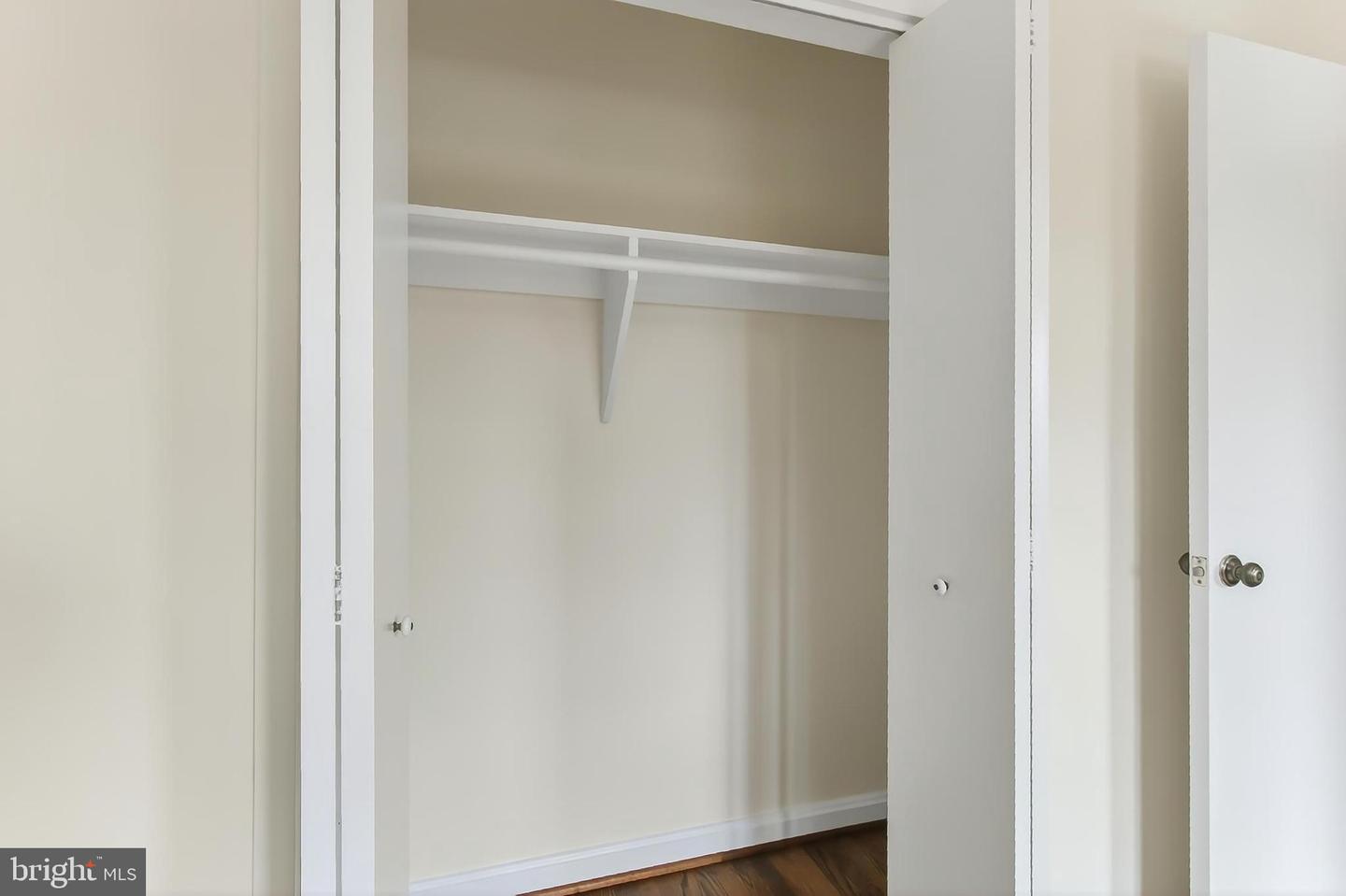 3827 KELLER AVE, ALEXANDRIA, Virginia 22302, 2 Bedrooms Bedrooms, ,1 BathroomBathrooms,Residential,For sale,3827 KELLER AVE,VAAX2050634 MLS # VAAX2050634
