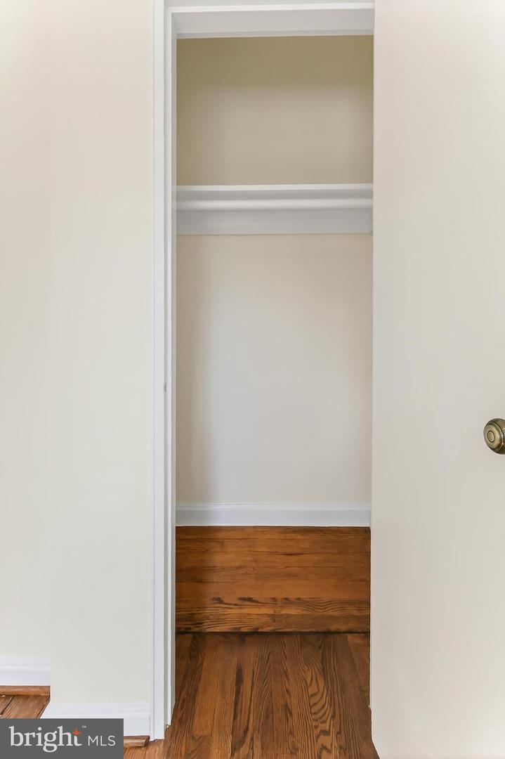 3827 KELLER AVE, ALEXANDRIA, Virginia 22302, 2 Bedrooms Bedrooms, ,1 BathroomBathrooms,Residential,For sale,3827 KELLER AVE,VAAX2050634 MLS # VAAX2050634