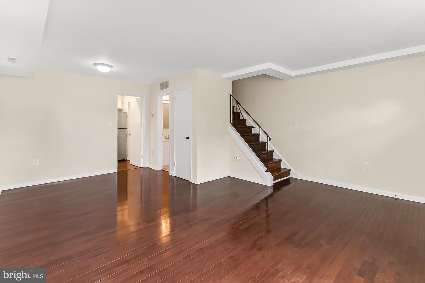 3827 KELLER AVE, ALEXANDRIA, Virginia 22302, 2 Bedrooms Bedrooms, ,1 BathroomBathrooms,Residential,For sale,3827 KELLER AVE,VAAX2050634 MLS # VAAX2050634