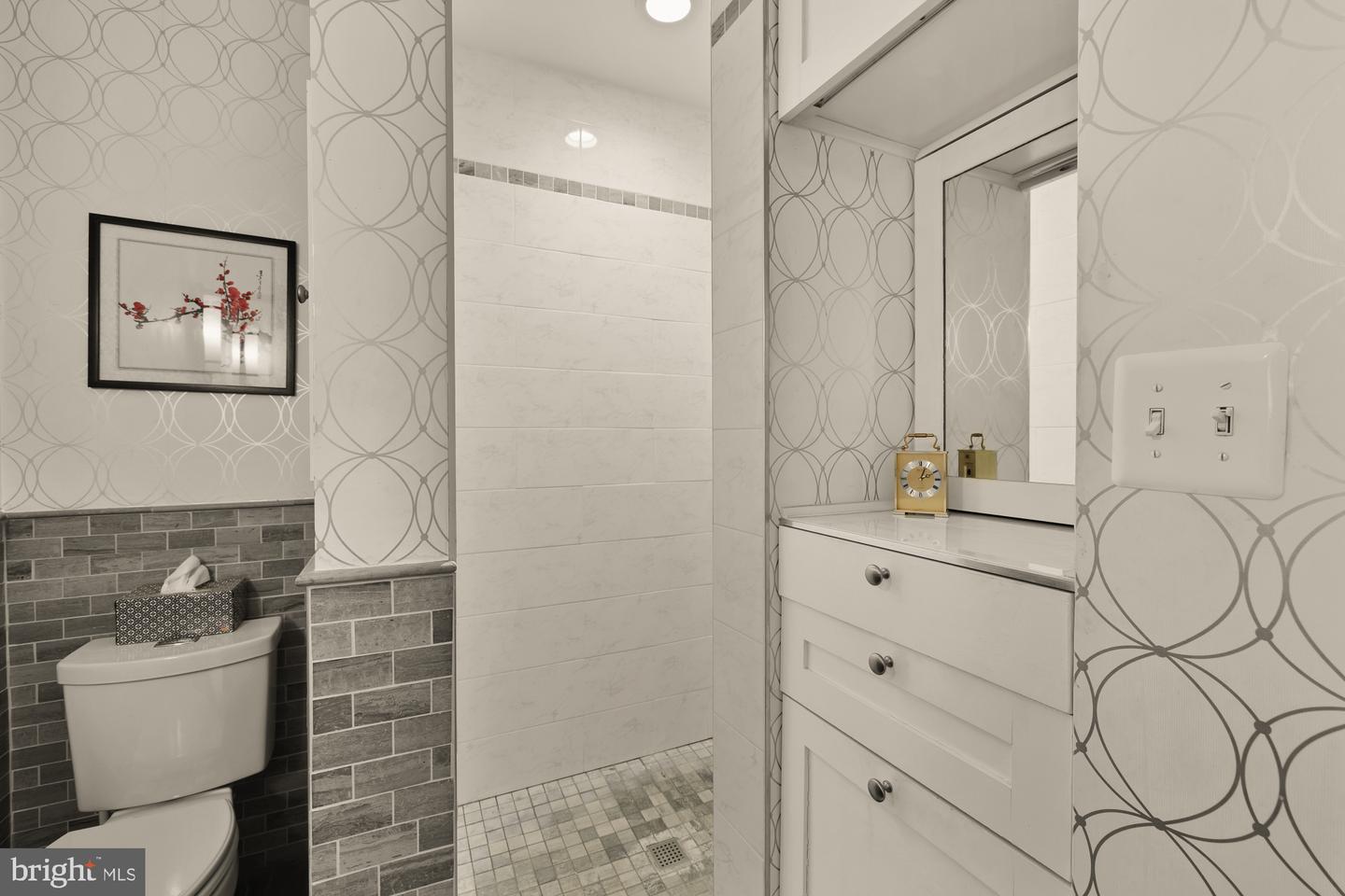 1715 15TH ST NW #44, WASHINGTON, District Of Columbia 20009, 1 Bedroom Bedrooms, ,1 BathroomBathrooms,Residential,For sale,1715 15TH ST NW #44,DCDC2226042 MLS # DCDC2226042
