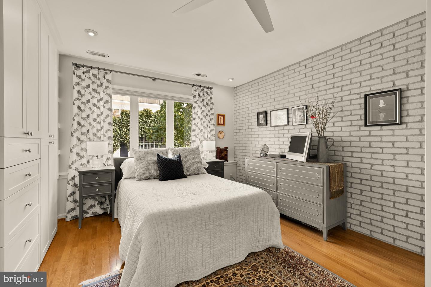 1715 15TH ST NW #44, WASHINGTON, District Of Columbia 20009, 1 Bedroom Bedrooms, ,1 BathroomBathrooms,Residential,For sale,1715 15TH ST NW #44,DCDC2226042 MLS # DCDC2226042