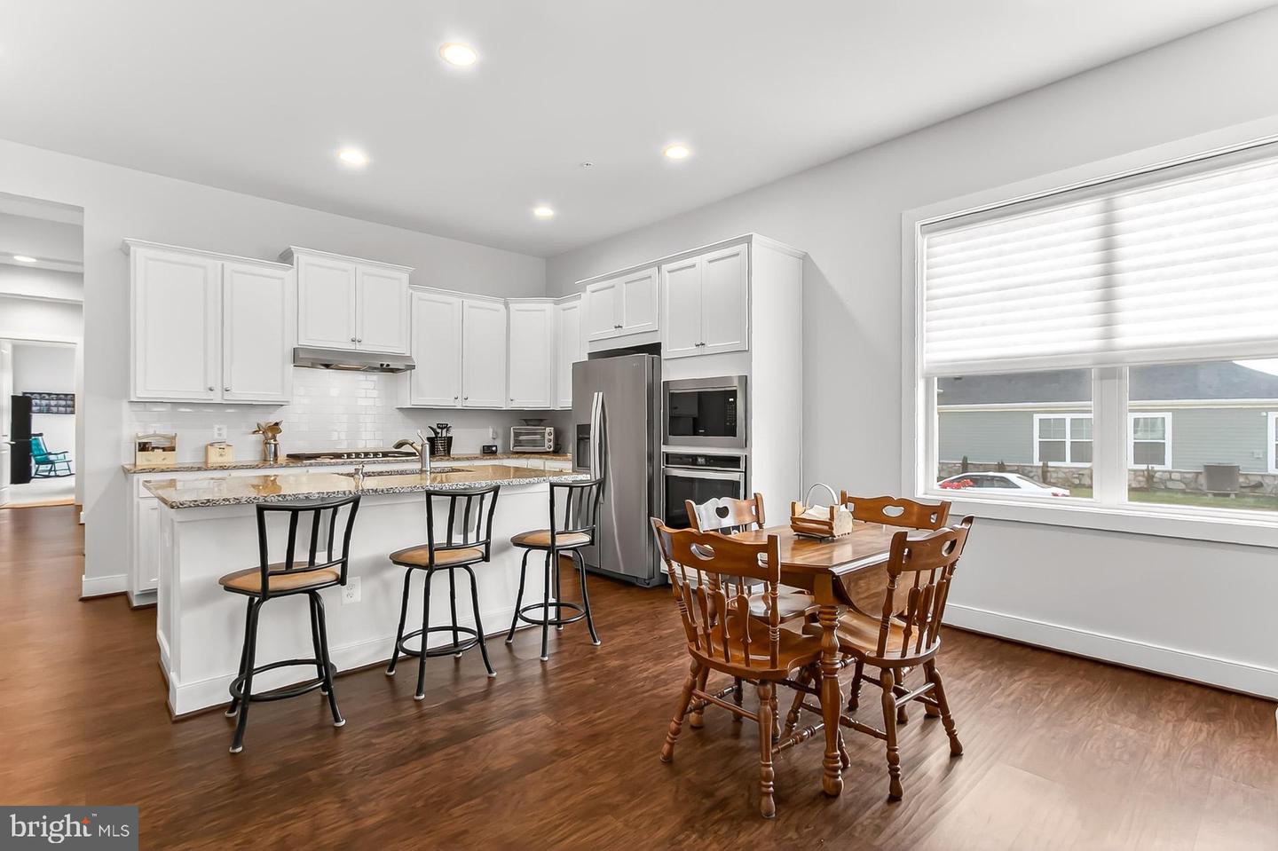 42783 FIREFLY SONATA TER, ASHBURN, Virginia 20148, 2 Bedrooms Bedrooms, ,3 BathroomsBathrooms,Residential,For sale,42783 FIREFLY SONATA TER,VALO2108470 MLS # VALO2108470