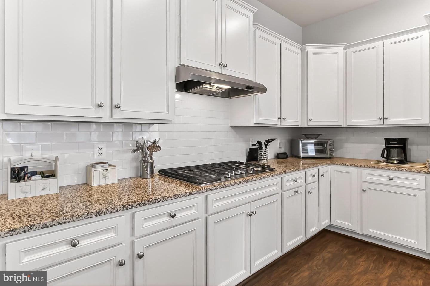 42783 FIREFLY SONATA TER, ASHBURN, Virginia 20148, 2 Bedrooms Bedrooms, ,3 BathroomsBathrooms,Residential,For sale,42783 FIREFLY SONATA TER,VALO2108470 MLS # VALO2108470