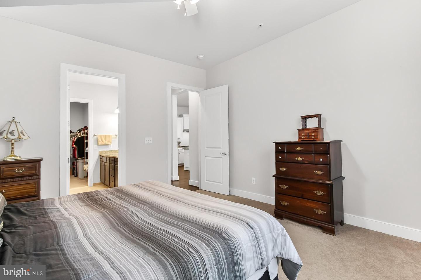 42783 FIREFLY SONATA TER, ASHBURN, Virginia 20148, 2 Bedrooms Bedrooms, ,3 BathroomsBathrooms,Residential,For sale,42783 FIREFLY SONATA TER,VALO2108470 MLS # VALO2108470