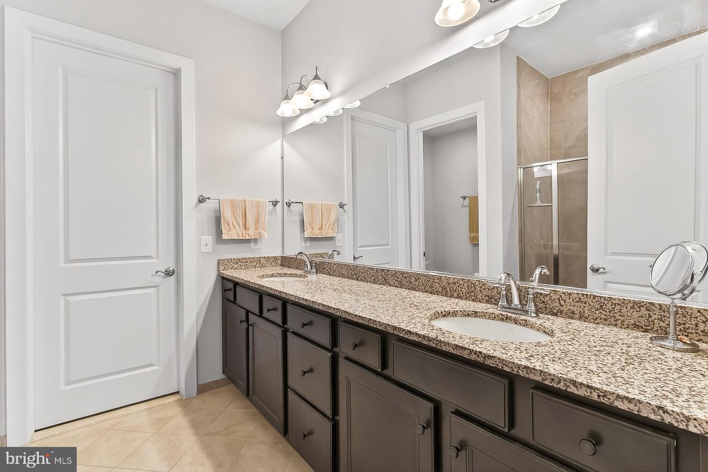 42783 FIREFLY SONATA TER, ASHBURN, Virginia 20148, 2 Bedrooms Bedrooms, ,3 BathroomsBathrooms,Residential,For sale,42783 FIREFLY SONATA TER,VALO2108470 MLS # VALO2108470